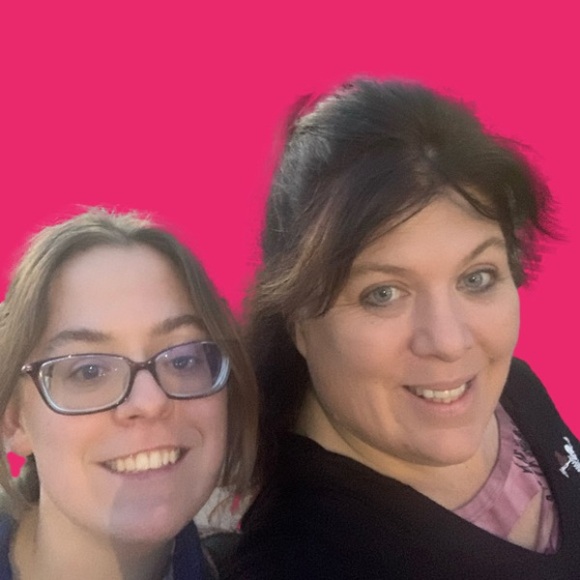 Meet your Posher, Christine & Tabitha The Mother / Daughter Duo - Picture 2 of 2